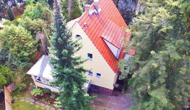 Exclusive detached house with garden between Berlin and Potsdam.