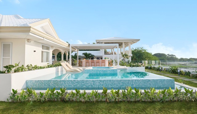 Exclusive La Union Beachfront Villa: 4-BR, 2 Pools, Jacuzzi & Rooftop Lounge