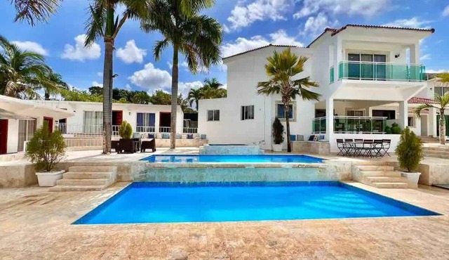 Exclusive Paradise Palms Villa w/Private Pool