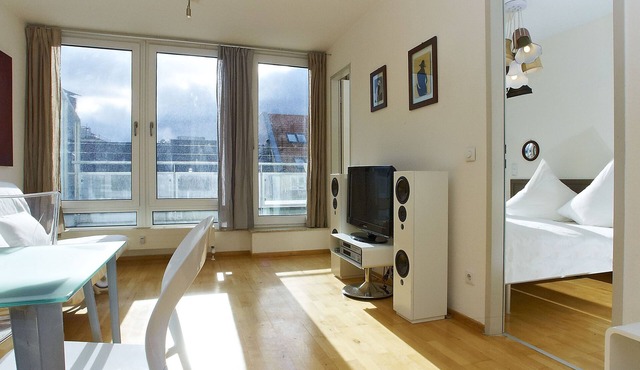 Exclusive Penthouse with private panoramic terrace on the Checkpoint Charlie