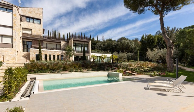 Exclusive Perugia Getaway - Shared Pool & Parking