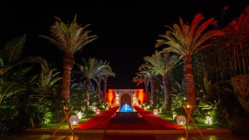 Exclusive Private Luxury 4-Bedroom Villa with Atlas Mountains View & Rooftop, Marrakech
