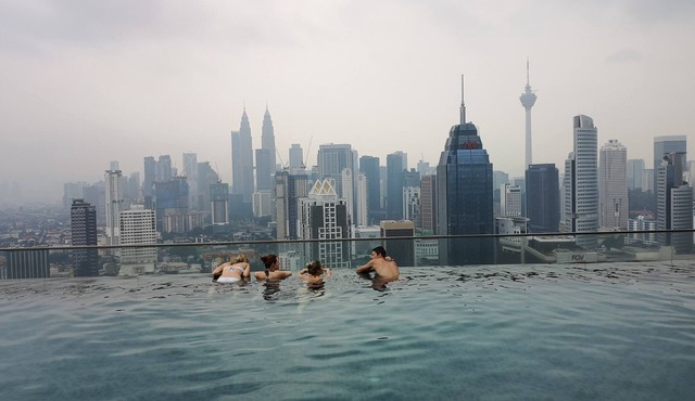 Exclusive Studio + Amazing Infinity Pool @ Regalia Suites