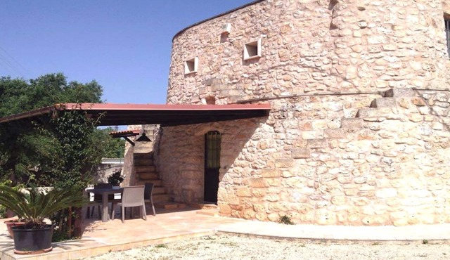 Exclusive Trullo with 2 Bedrooms, 2 Bathrooms, Veranda, for Holiday in Ostuni