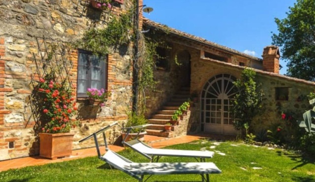 Exclusive use farmhouse with private pool.