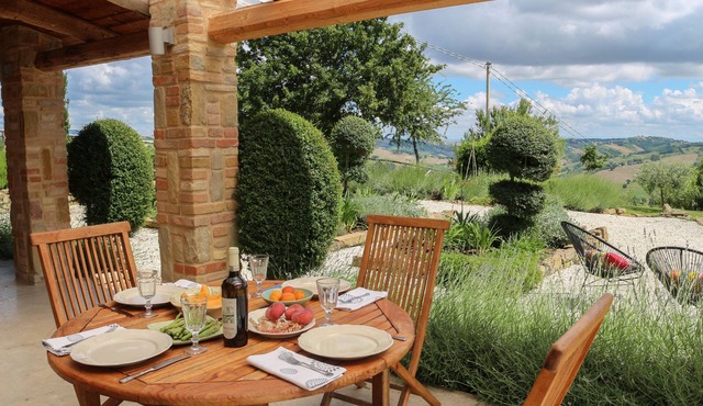 Exclusive Use Private 2 BR Villa - Swimming Pool, Large Garden & Great Views
