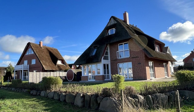Exclusive vacation under a thatched roof