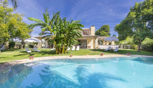 Exclusive Villa Reginella with pool in Lecce