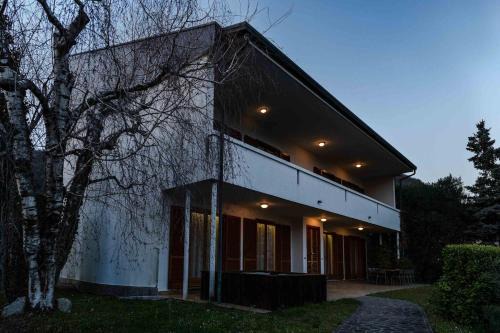 Exclusive Villa with Lake view-Private SPA