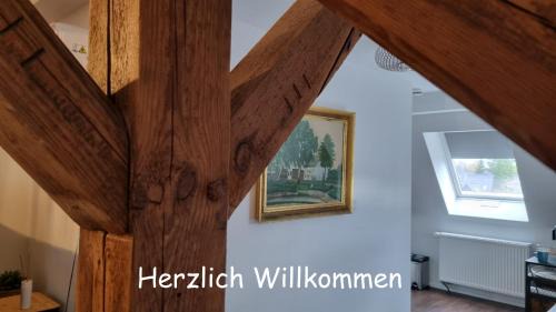 Exclusives Loft mit Klimaanlage, Parkplatz, Netflix, Disney, Wallbox, Dominos Pizza, Bahnhof Falkensee 5min - Berlin Hbf 23min