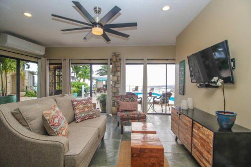 Executive 1 Bedroom Poolside Apt Kilele suite