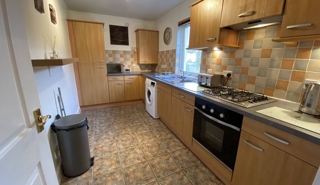 Executive 2-Bed Apartment in Elgin