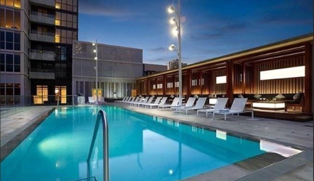 Executive 2 Beds by Rogers Centre, Ripley’s Aquarium & Free Parking