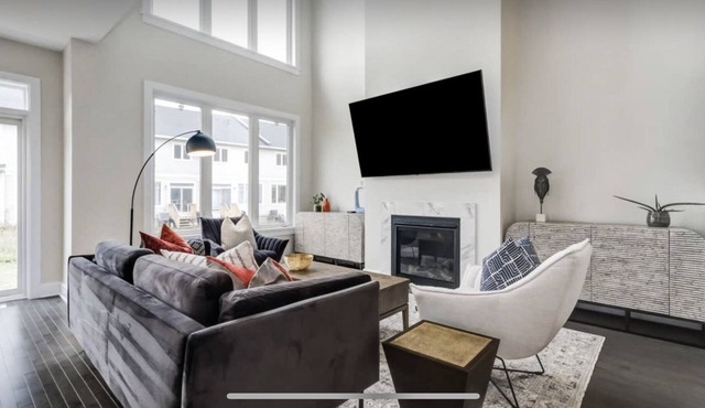 Executive 4 bedroom Corner Home in Carleton Place w/ Great Amenities