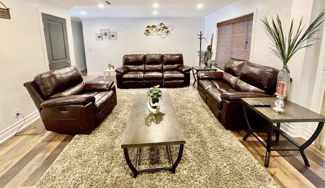 EXECUTIVE 4BR/2BTH/SJC DWNTWN/Airport/JAPAN TWN