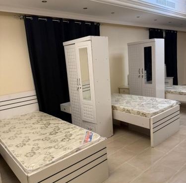 EXECUTIVE FEMALE SHARING BED SPACE near BUS STOP & CORNICHE
