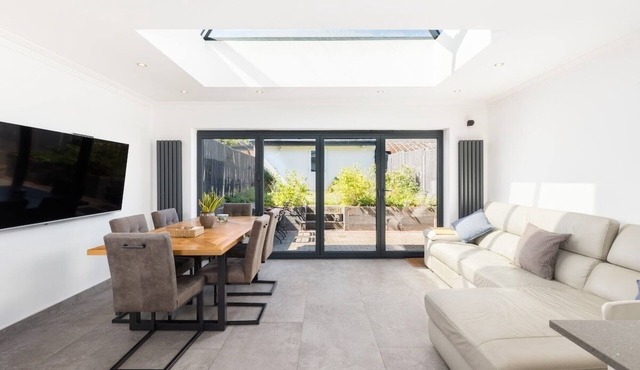 Executive Harborne House