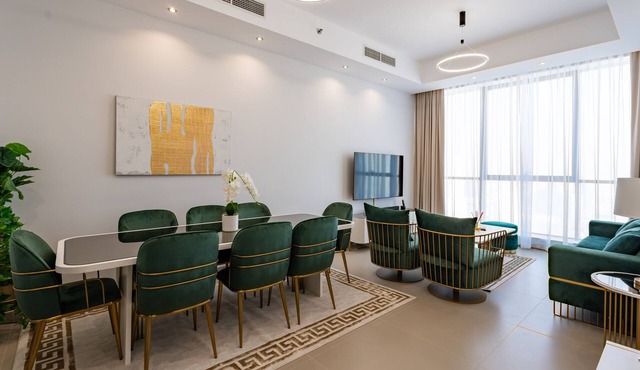 EXECUTIVE ,LUXURIOUS ,2BR BEACH APARTMENT
