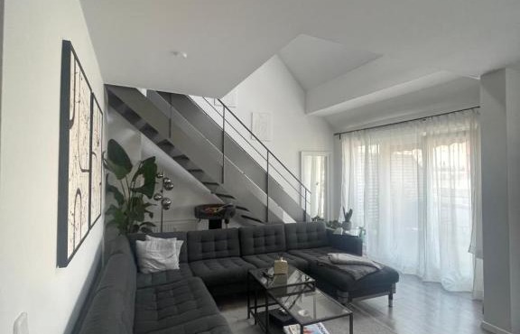 Executive Maisonette Penthouse Loft, Rooftop Pool, Central Hannover and Direct Messe Connection