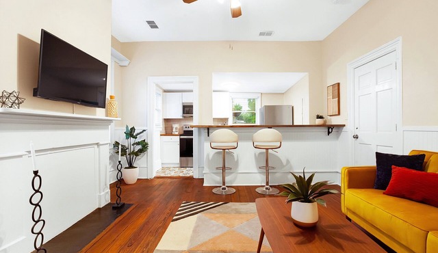 Executive Rental by the Park | Heated Pool Access