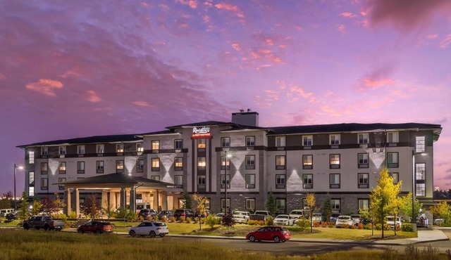 Executive Residency by Best Western Calgary City View North