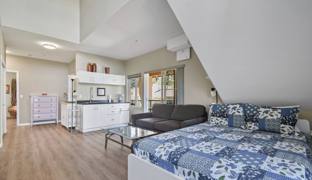 Executive Studio - 314B