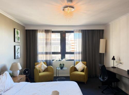 Executive studio in central parramatta CBD with Free onsite parking