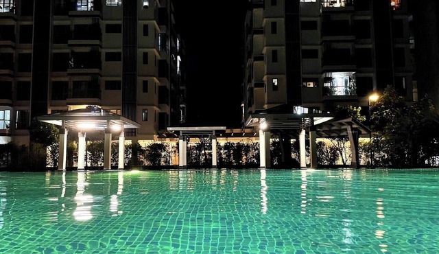 Executive Studio w/View + Free Parking in Quezon City