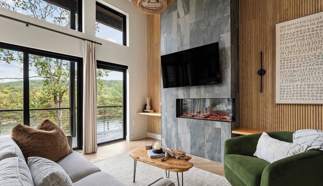 Exhale | Romantic Lakefront Chalet w/Hot Tub