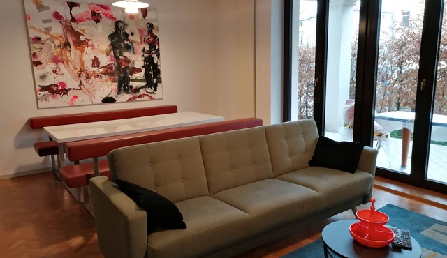 Exklusive Ferienwohnung in Architekten Villa - Nähe Theater