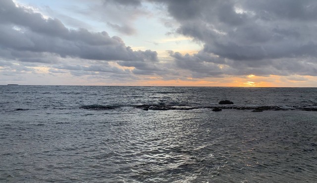Exotic Oceanfront 5 bedroom 3 bathroom house w/AC