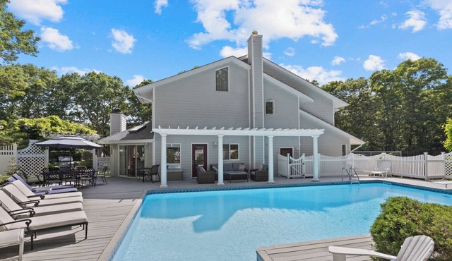 Expansive East Hampton Home with Amazing Outdoor Amenities, Perfect for Families