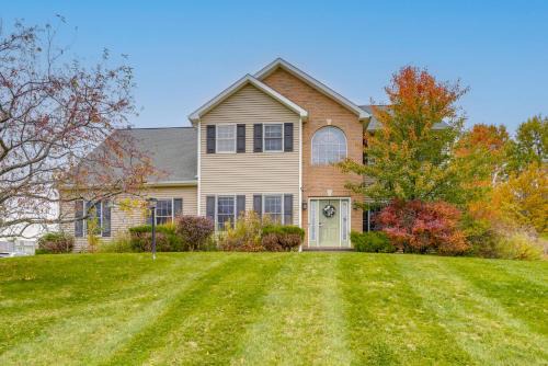 Expansive Upstate Home w/Home Theater!