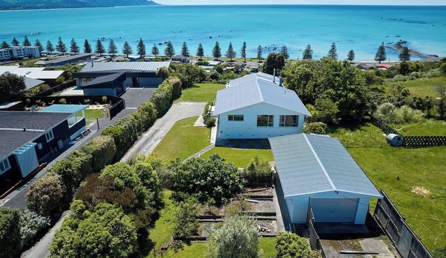 Expansive Views | Spacious | Large Yard - KK24113