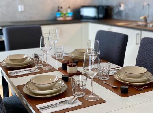 Experience A Cozy Getaway - Modern Apartment - Fast Wifi - Free Parking - 19 km to Pulpit Rock