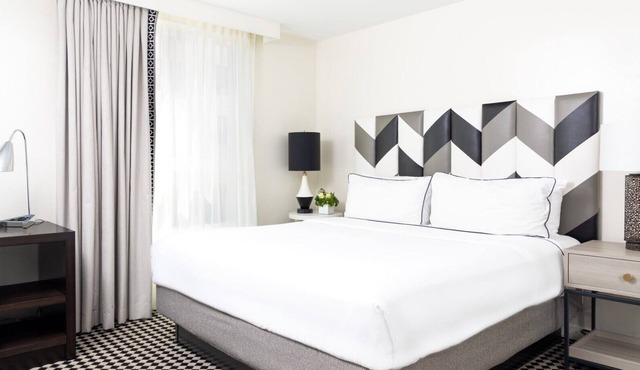 Experience a Luxurious Stay with Balcony, Rooftop Swimming Pool, Pet-friendly!
