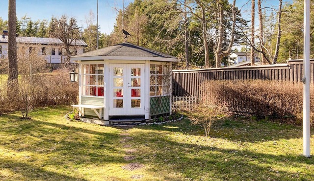Experience archipelago idyll on Fågelbrolandet