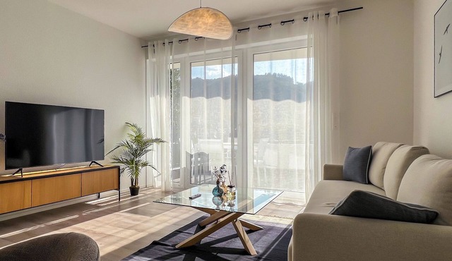 Experience Cochem: Moselle view, view of the Reichsburg & old town directly opposite