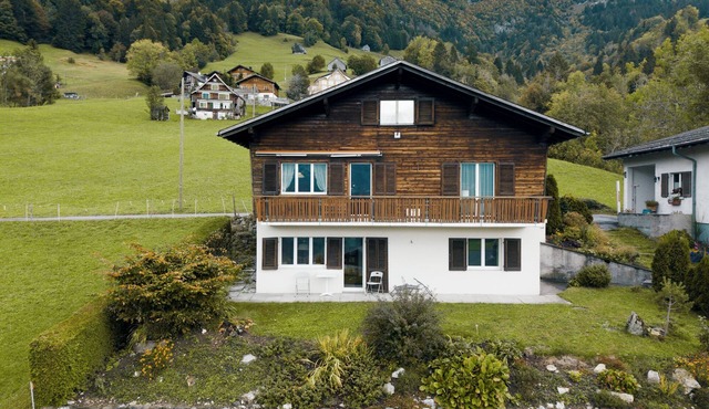 Experience Comfort and Adventure at rusti Apartment Chalet Biodola in Amden, Swi
