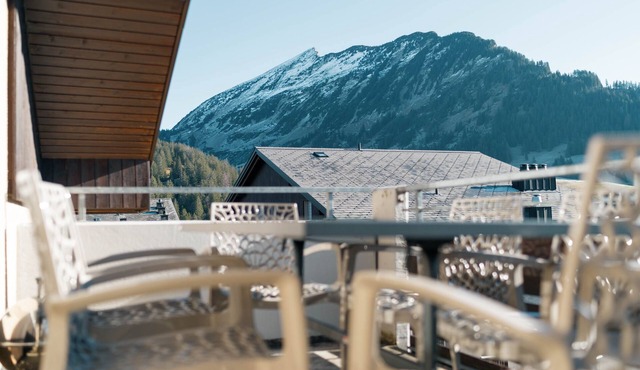 "Experience Luxury and Relaxation at Apartment zum Leist in Amden!"