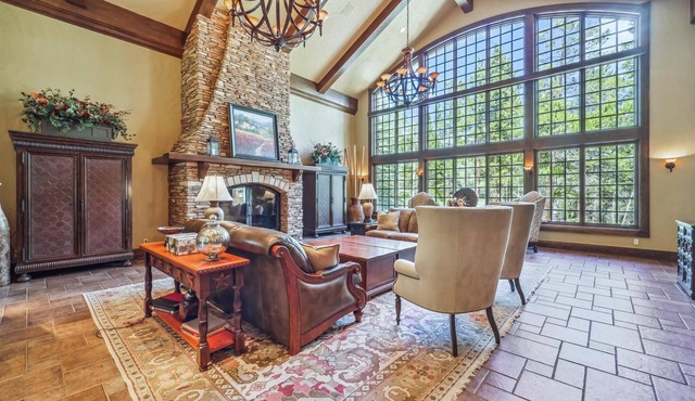 Experience luxury at Gold King Retreat, a large home in Breckenridge with a private hot tub.