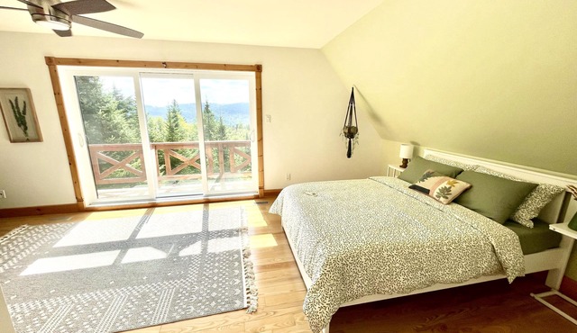 Experience Nature’s Beauty: Rent Our Charming Cottage