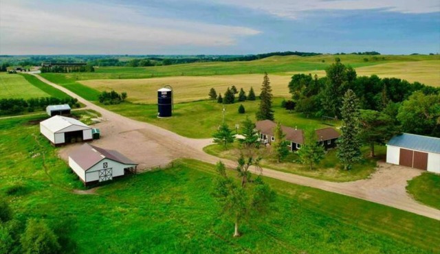 Experience Starbuck charm in our spacious 5-bedroom retreat