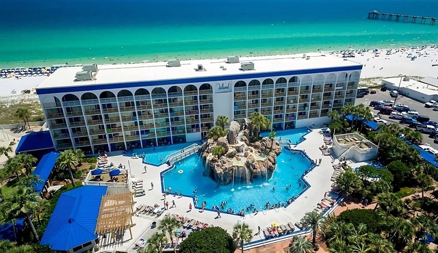 Experience the Grotto Pool! Onsite Dining and Near Fort Walton Beach!