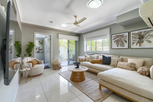 Experience this Stylish Brisbane Apartment