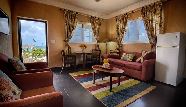 Experience tranquil, secluded and elegant seaside villas at Rollezz