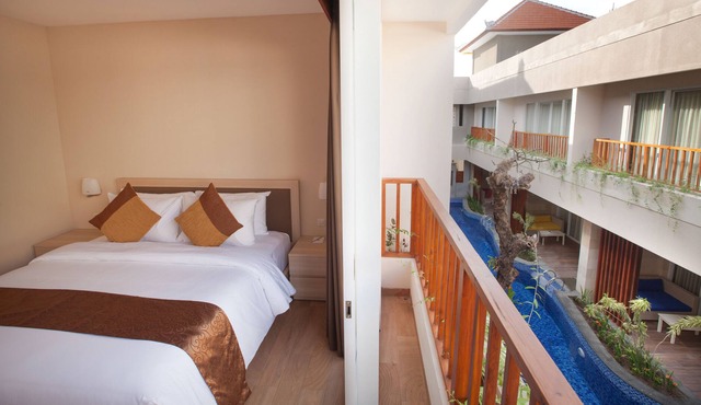 Explore Nusa Lembongan by staying with us in bed side resort.