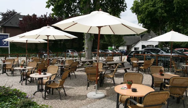 Explore Royal Gardens, Forest Trails, and Wild Monkeys Nearby! Onsite Dining!