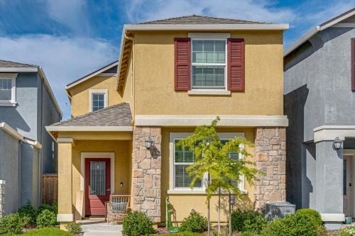 Explore, Shop & Relax! Getaway in West Sacramento