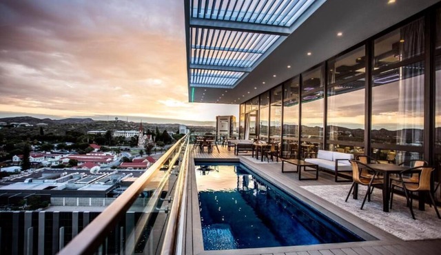 Explore Stunning Views In Namibia: Rooftop Pool, Free Parking! Near to Zoo Park!